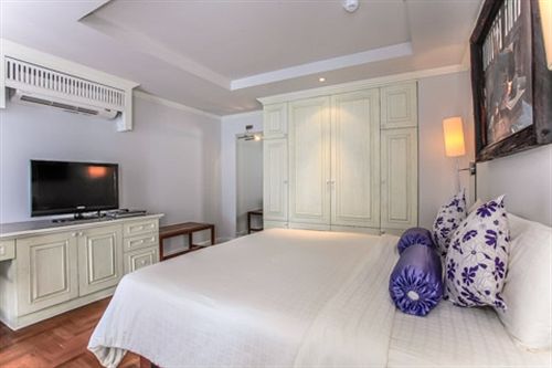 Hotel At Pingnakorn 18