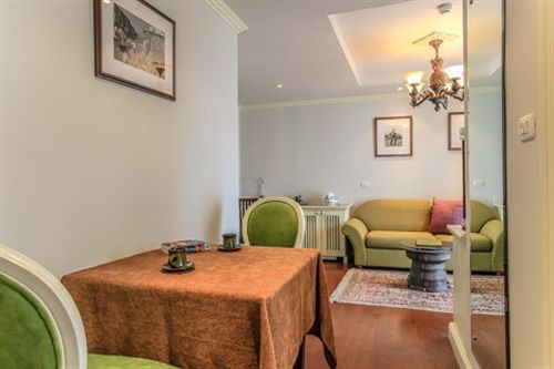 Hotel At Pingnakorn 4