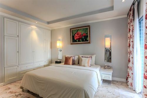 Hotel At Pingnakorn 7