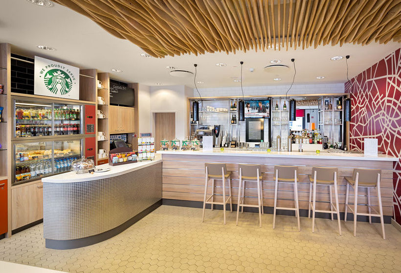 Hotel Holiday Inn Berlin City East Side 11