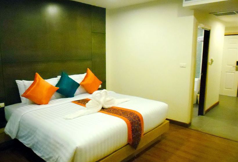 Hotel The Three By Apk 8