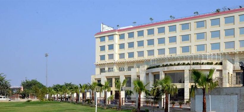 Hotel Ramada Neemrana Jaipur Highway Rajasthán