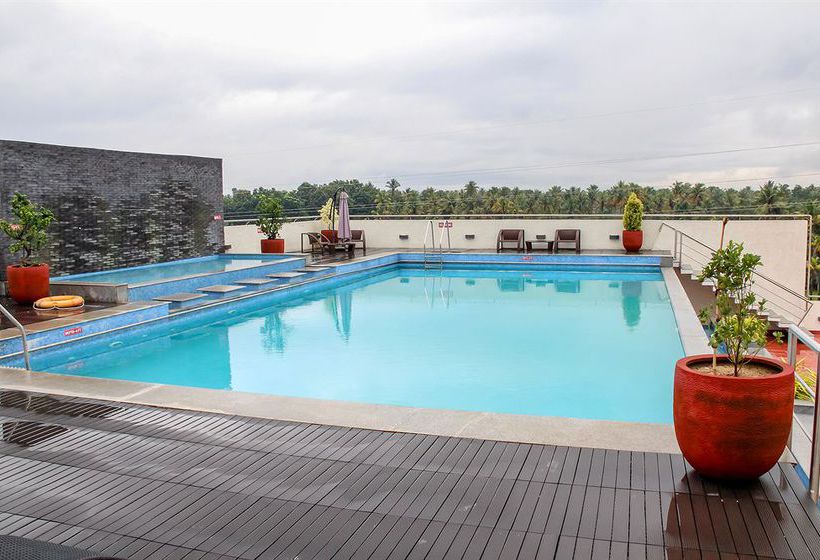 Hotel Flora Airport 10