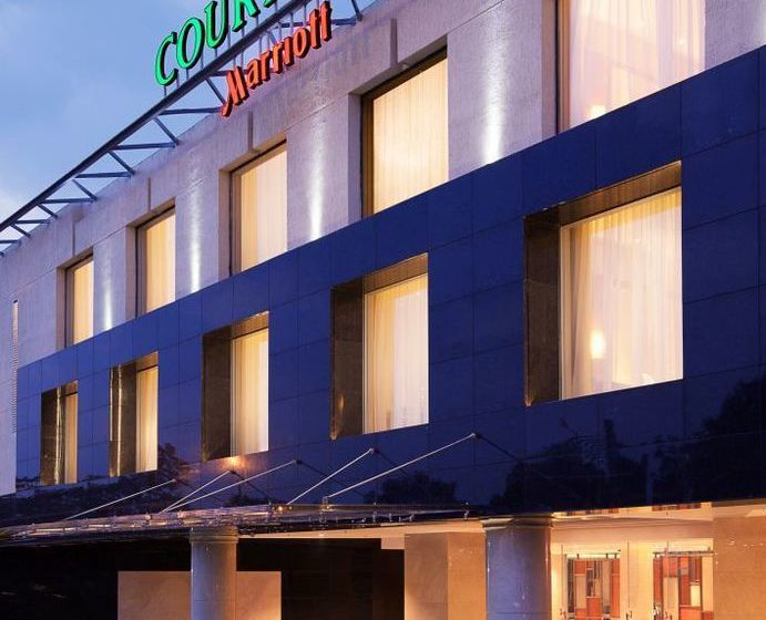 Hotel Courtyard Kochi Airport 12