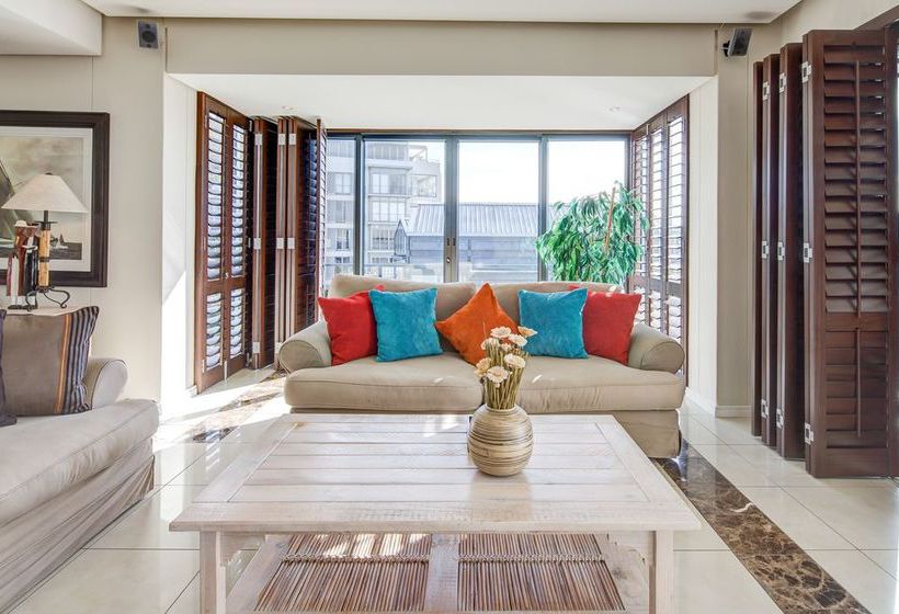 Hotel V&a Waterfront Marina 11