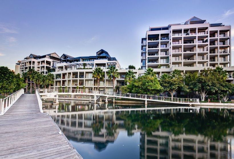 Hotel V&a Waterfront Marina 13