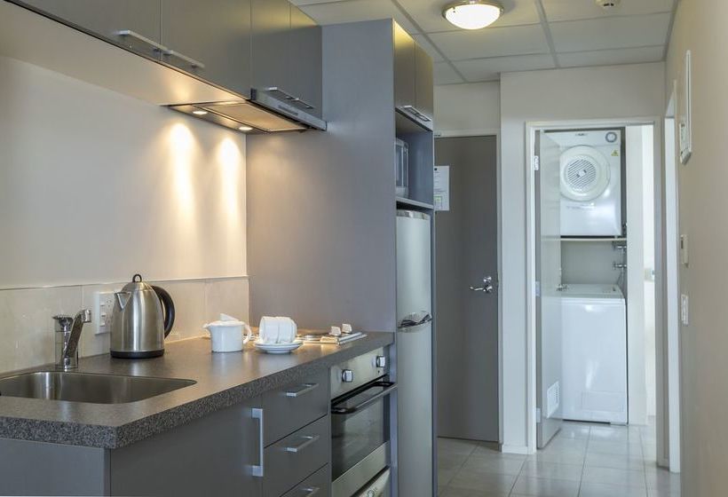 Hotel Quest Palmerston North 13