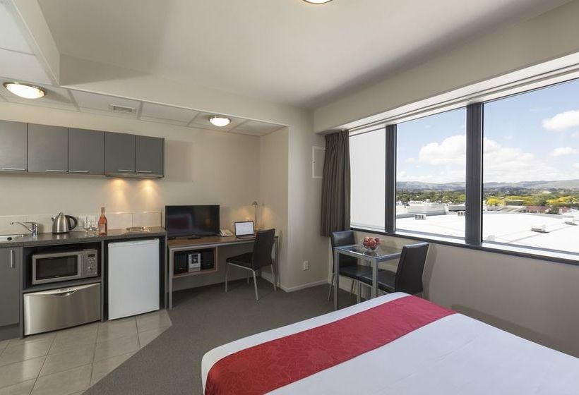 Hotel Quest Palmerston North 7