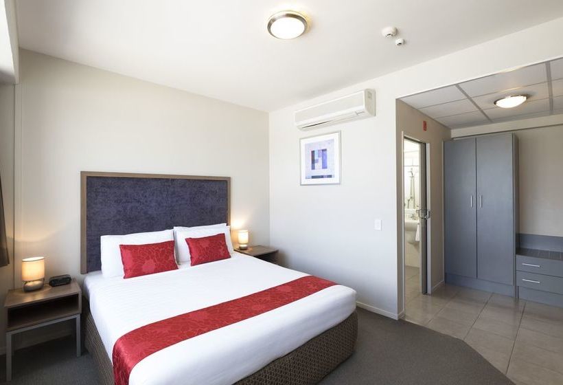 Hotel Quest Palmerston North 8