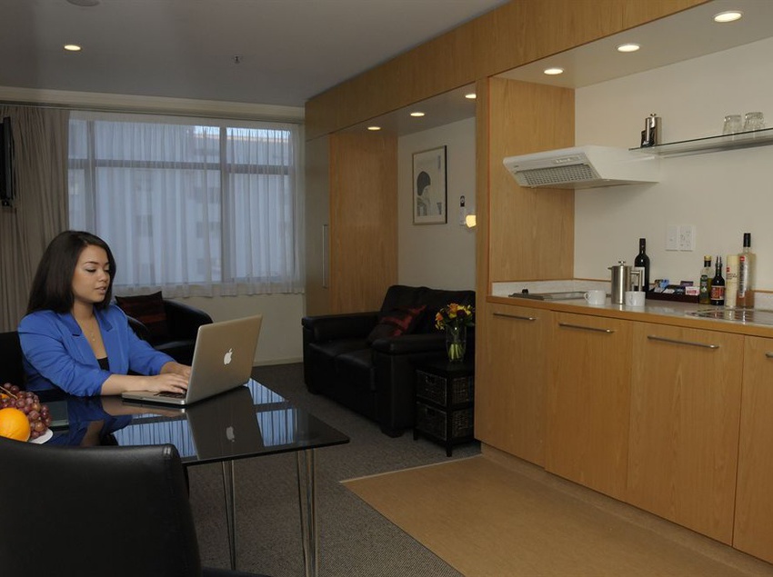 Hotel Quest On Johnston 4