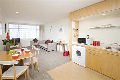 Hotel Quest On Johnston 9