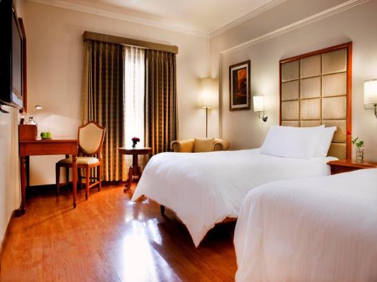 Hotel Lemon Tree Premier The Atrium 17