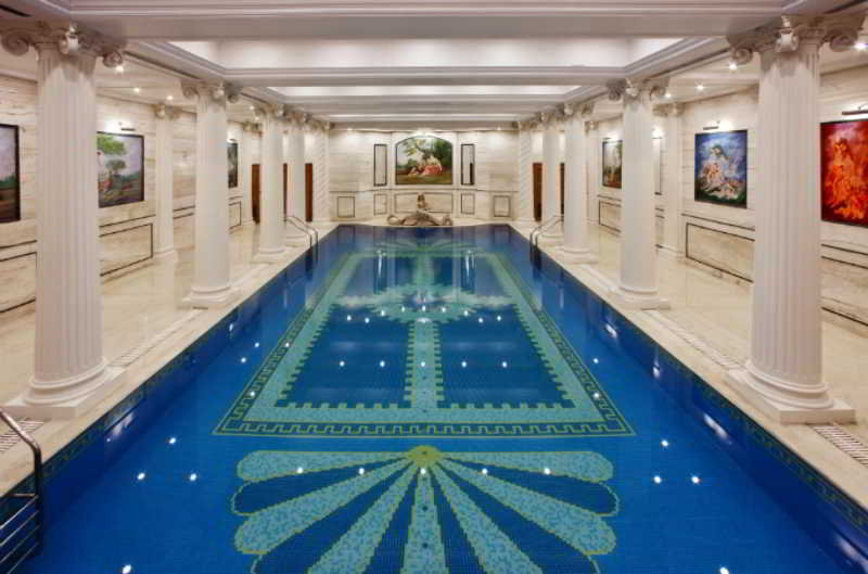 Hotel Lemon Tree Premier The Atrium 8