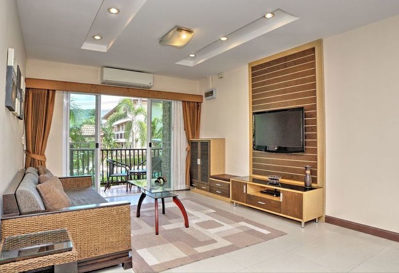 Hotel Whispering Palms Suite 10