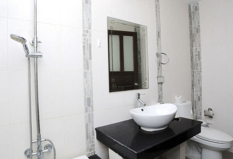 Hotel Whispering Palms Suite 19