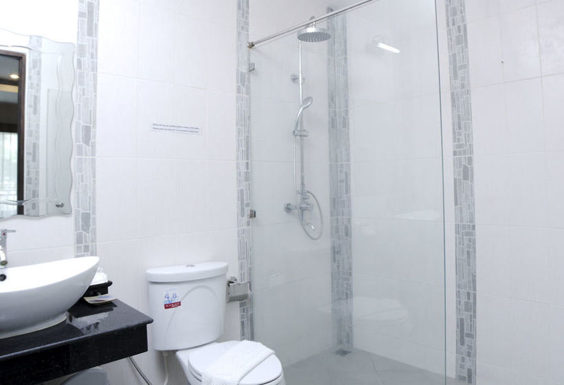 Hotel Whispering Palms Suite 20