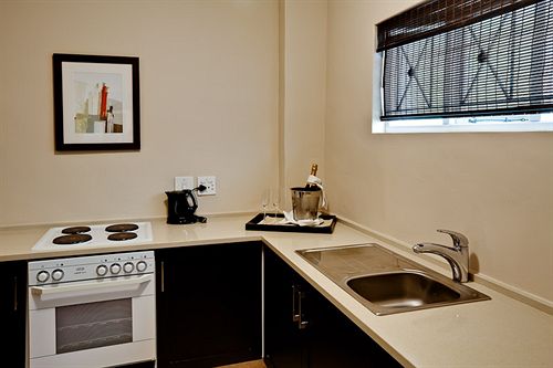 Hotel Ambassador Self Catering Apartments 13