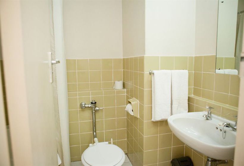 Gardens Centre Holiday Apartments 7