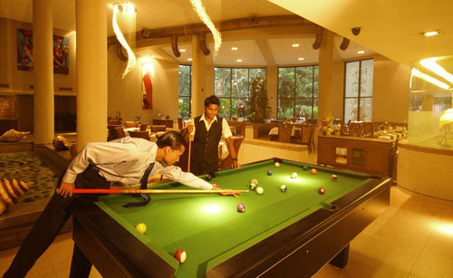 Hotel Neelams The Glitz 12