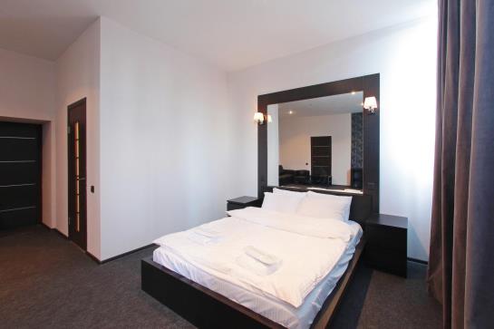 Vasileostrovskiy Hotel 11