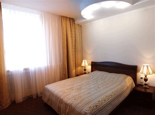 Hotel Yal Na Kalinina 4