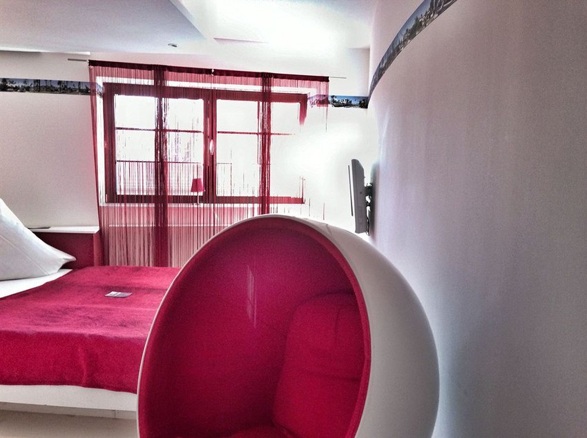 Hotel Road Stop Dortmund 14