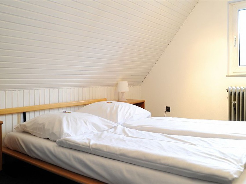 Waldhotel Unterbach 5