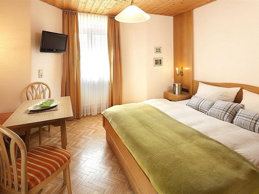 Hotel Zum Hechten Altstadt- 6