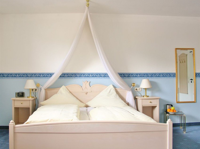 Bach Hotel Zur Porta 10