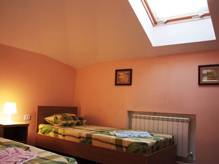 Mini-hotel U Globusa 16