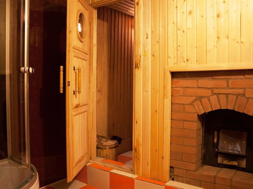 Mini-hotel U Globusa 2