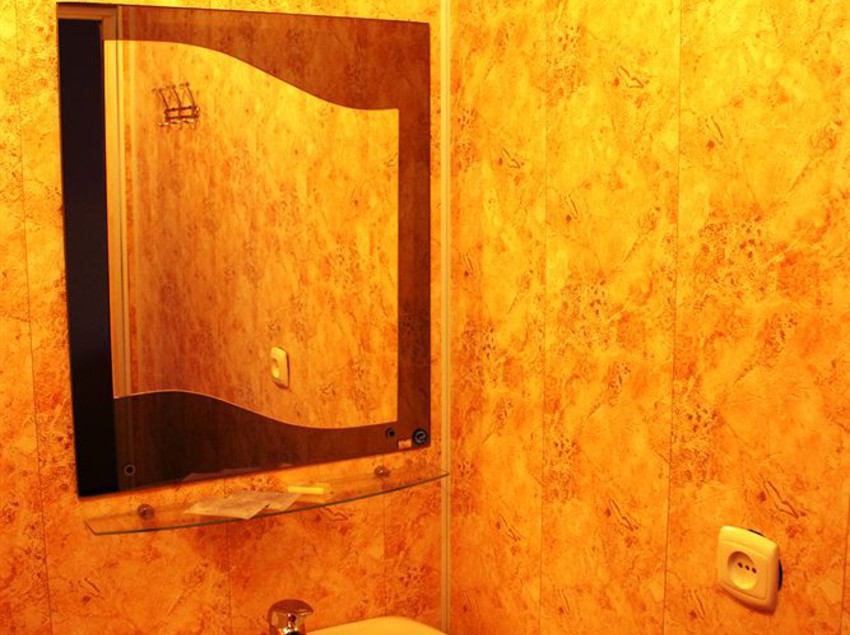 Mini-hotel U Globusa 6