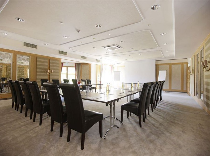 Allgäu Resort - Helios Business & Health 16