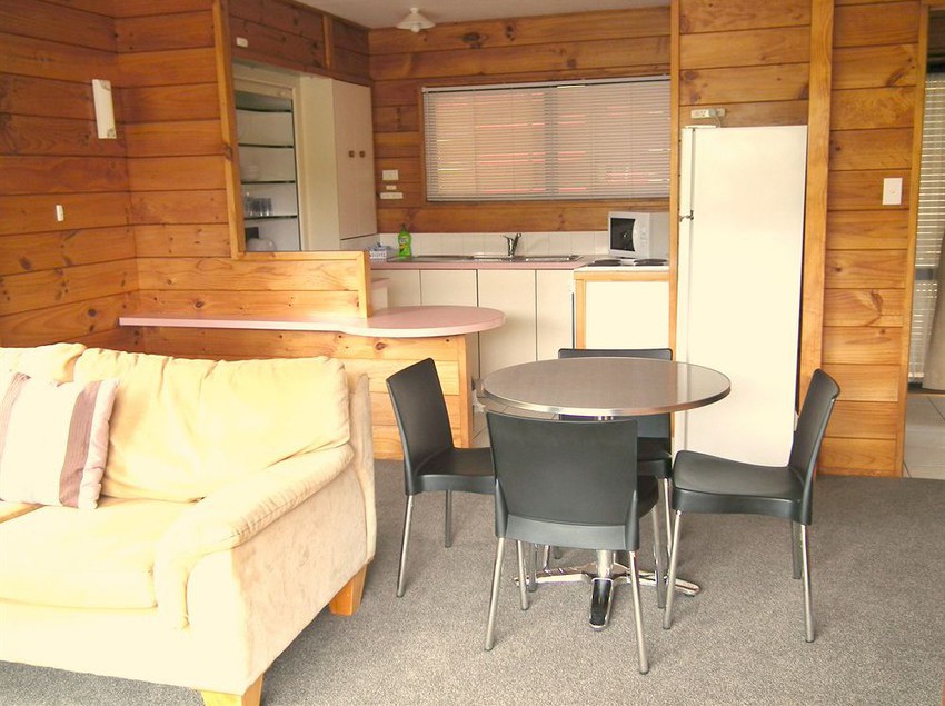 Hotel Coromandel Top 10 Holiday Park 3