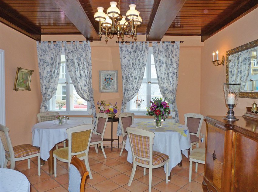 Adelheid Hotel Garni 4