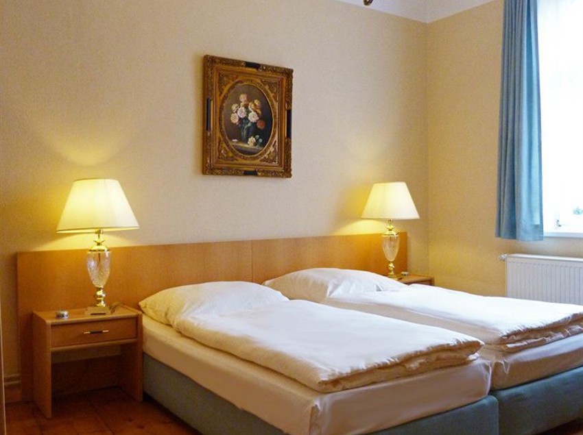 Adelheid Hotel Garni 8