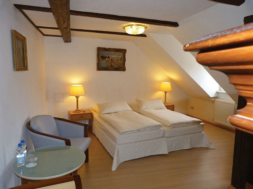 Adelheid Hotel Garni 9