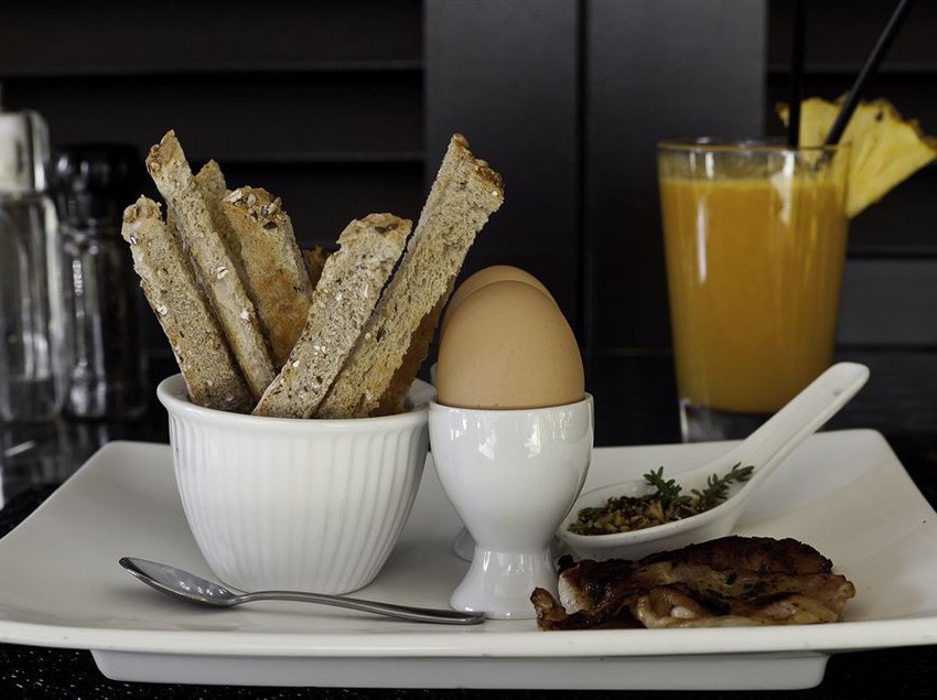 Hotel Cascades On The Promenade 13