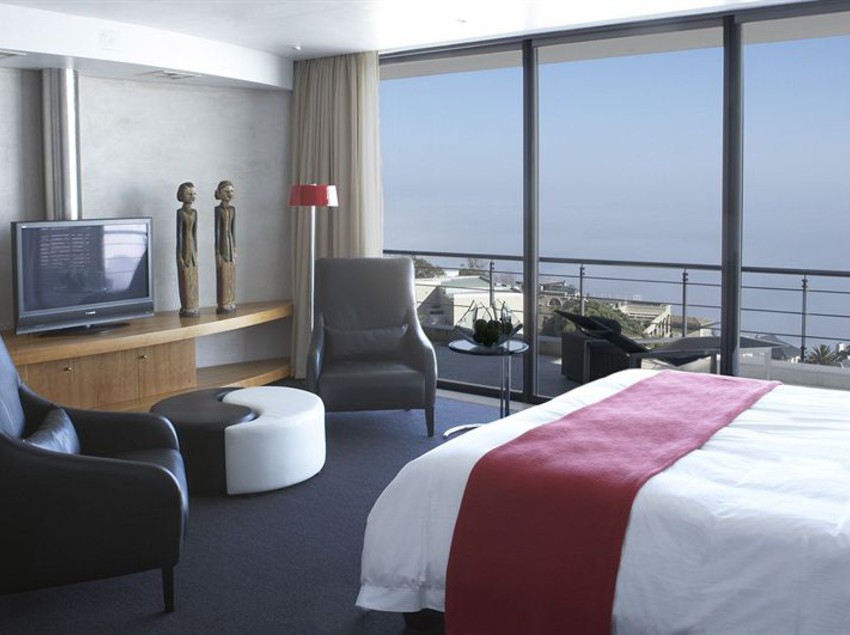 Hotel Cascades On The Promenade 6