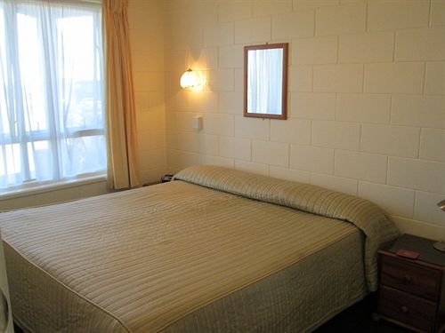 Shortland Court Motel 9