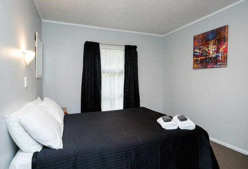 Avenue Motel Palmerston North 7