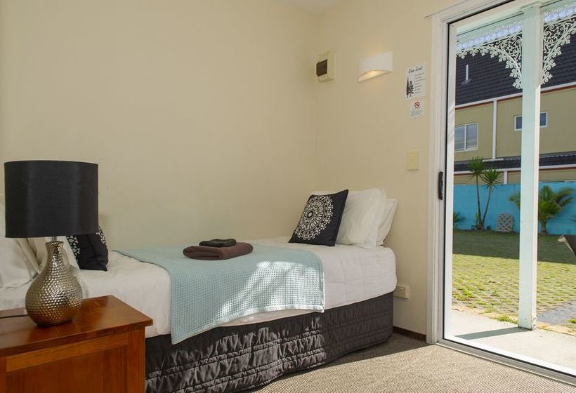 Albert Number 6 Motel 3