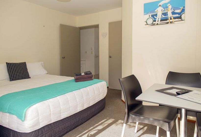 Albert Number 6 Motel 5