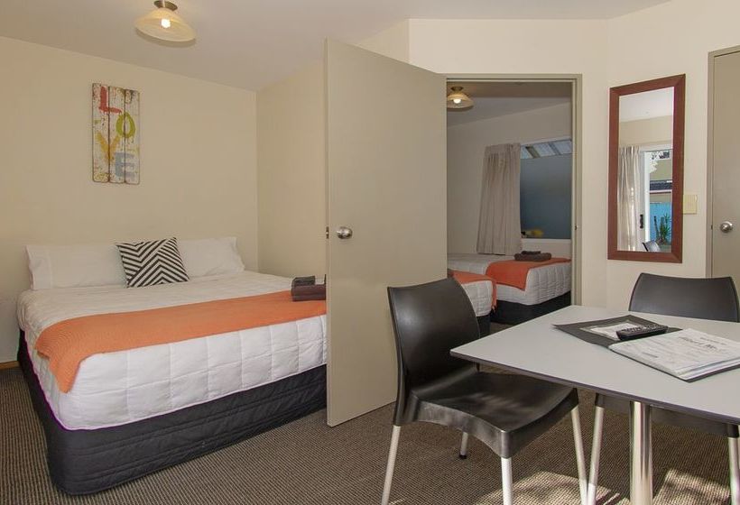 Albert Number 6 Motel 6