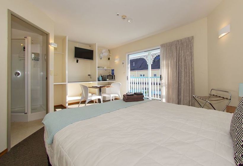 Albert Number 6 Motel 8