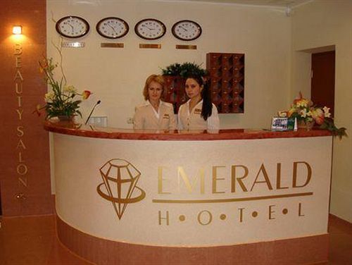 Hotel Emerald 17