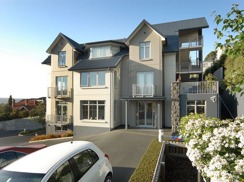 Hotel Bluestone On George South Island