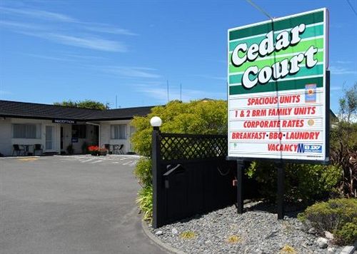 Cedar Court Motel 20