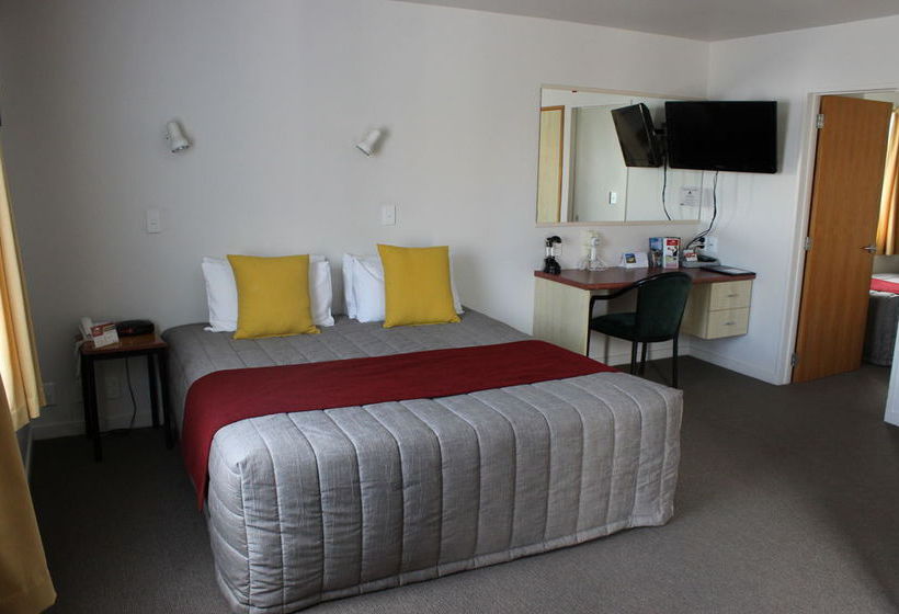 Bella Vista Motel Westport 2