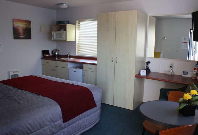 Bella Vista Motel Westport 3